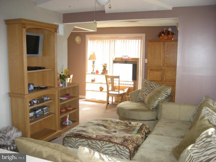 1070 Janvier Road Williamstown, NJ 08094 - Photo 7 of 25 Den