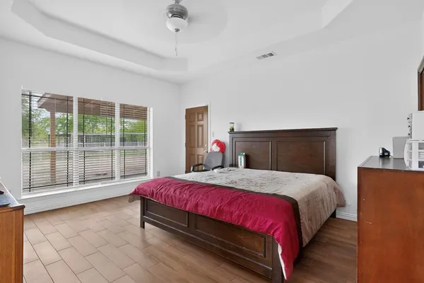 $549,900 | 9807 Silver Creek Drive, Scurry, TX 75158