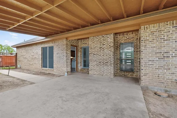 $549,900 | 9807 Silver Creek Drive, Scurry, TX 75158