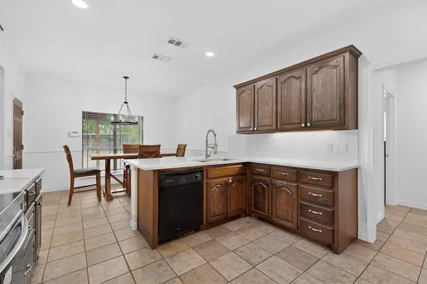 $549,900 | 9807 Silver Creek Drive, Scurry, TX 75158
