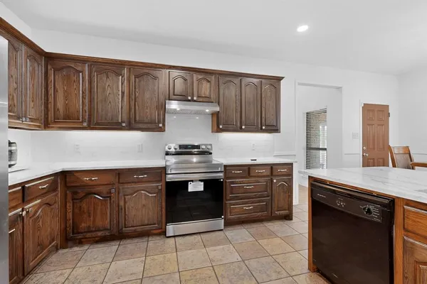 $549,900 | 9807 Silver Creek Drive, Scurry, TX 75158