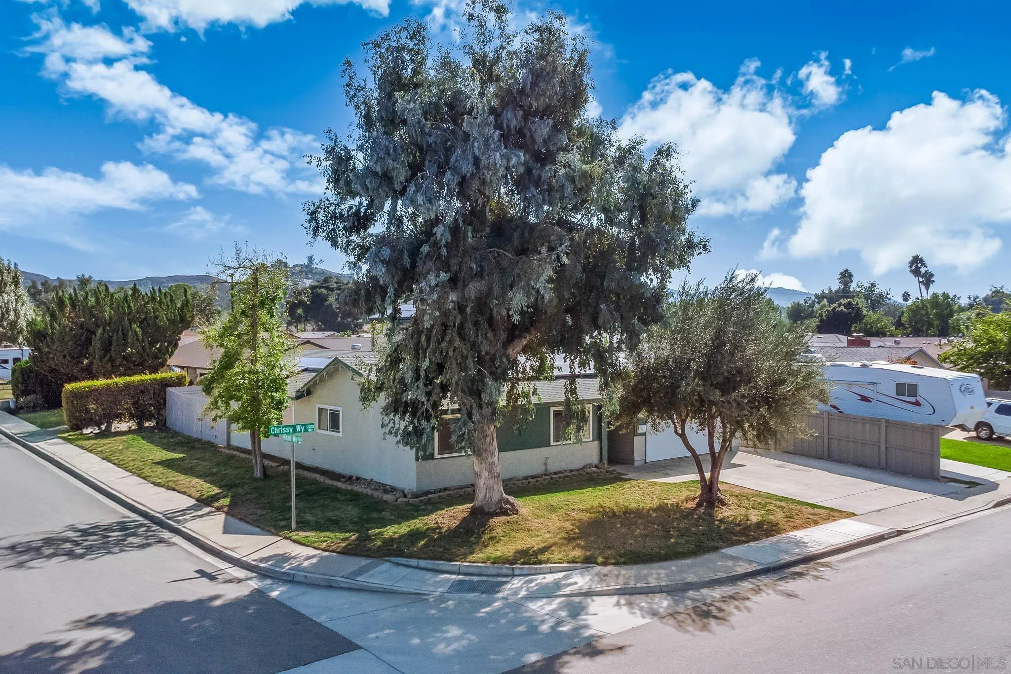 13049 Chrissy Way Lakeside, CA 92040 - Photo 35 of 41