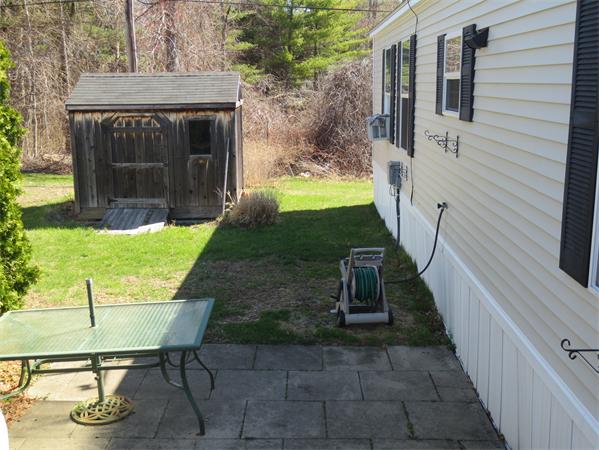 40 Holly Road Taunton, MA 02780 - Photo 4 of 12 Gallery Image 4
