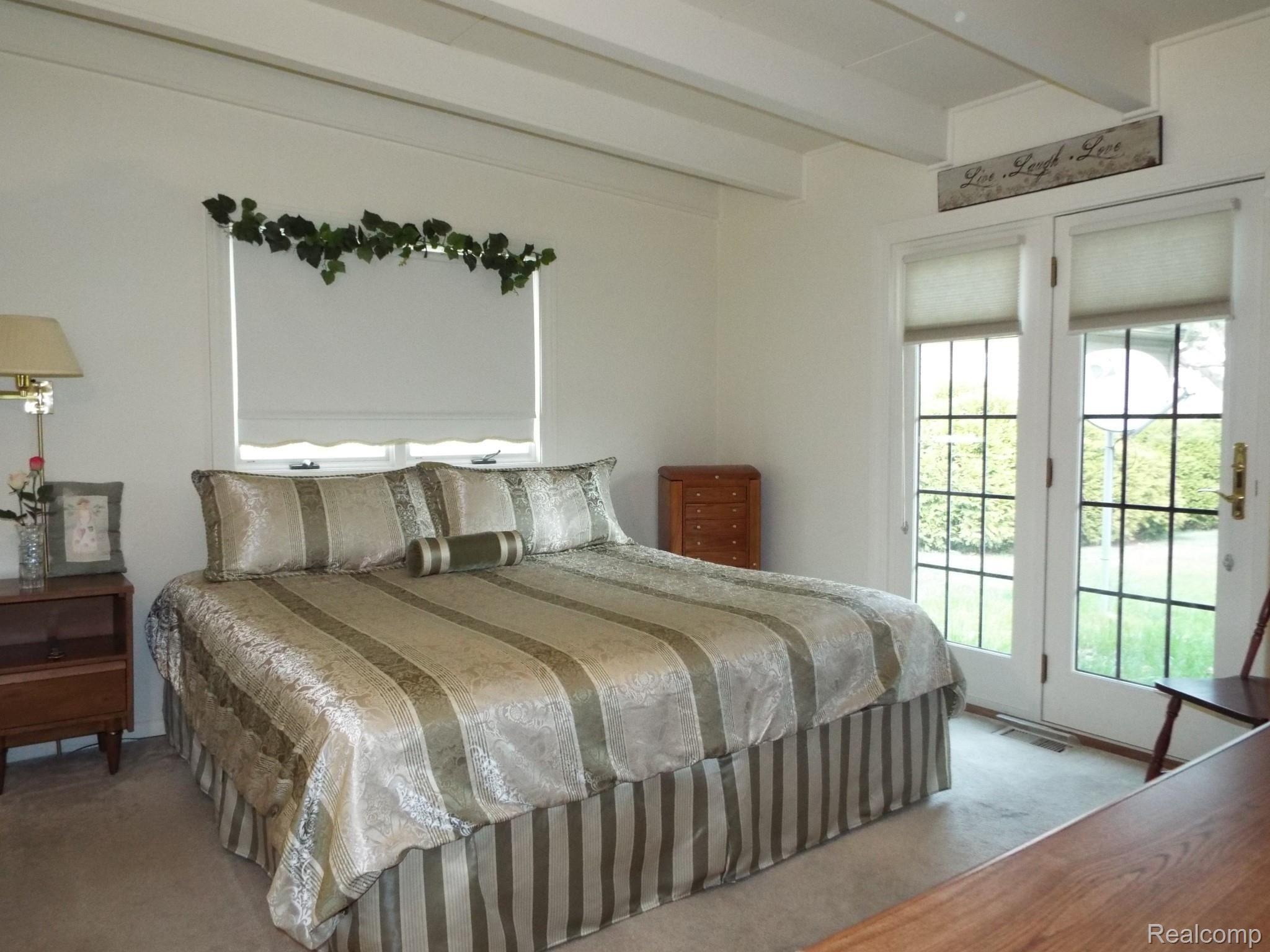 6030 North Beck Road Canton, MI 48187 - Photo 18 of 42 master bedroom.JPG