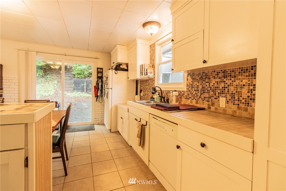 2743 Wishkah Road Aberdeen, WA 98520 - Photo 6 of 25 Gallery Image 6