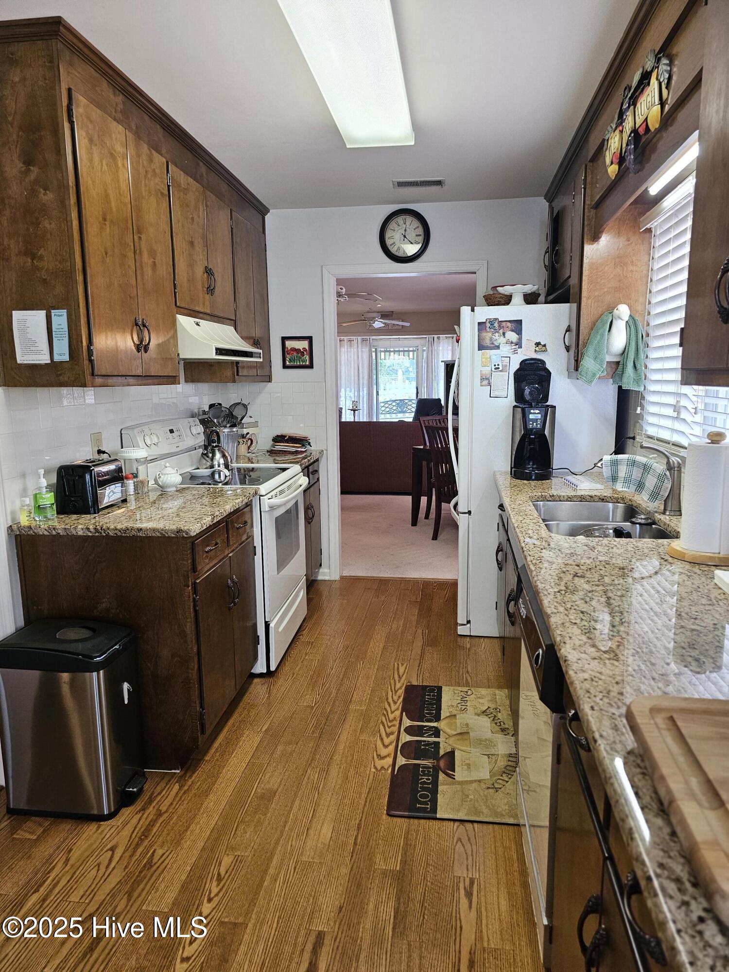 110 Pinehurst Trace Drive Pinehurst, NC 28374 - Photo 11 of 24 Galley Kitchen