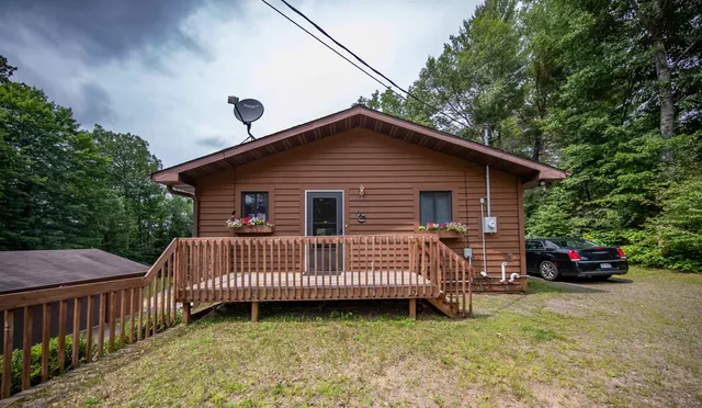 $759,000 | 123 East Stager Lake Drive, Crystal Falls, MI 49920