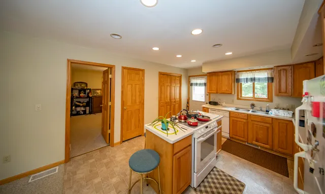 $759,000 | 123 East Stager Lake Drive, Crystal Falls, MI 49920