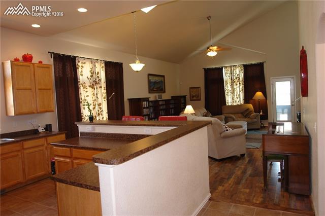 6961 Red Cardinal Loop Colorado Springs, CO 80908 - Photo 7 of 31 Gallery Image 7