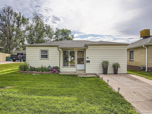 $489,000 | 4745 South Logan Street, Englewood, CO 80113