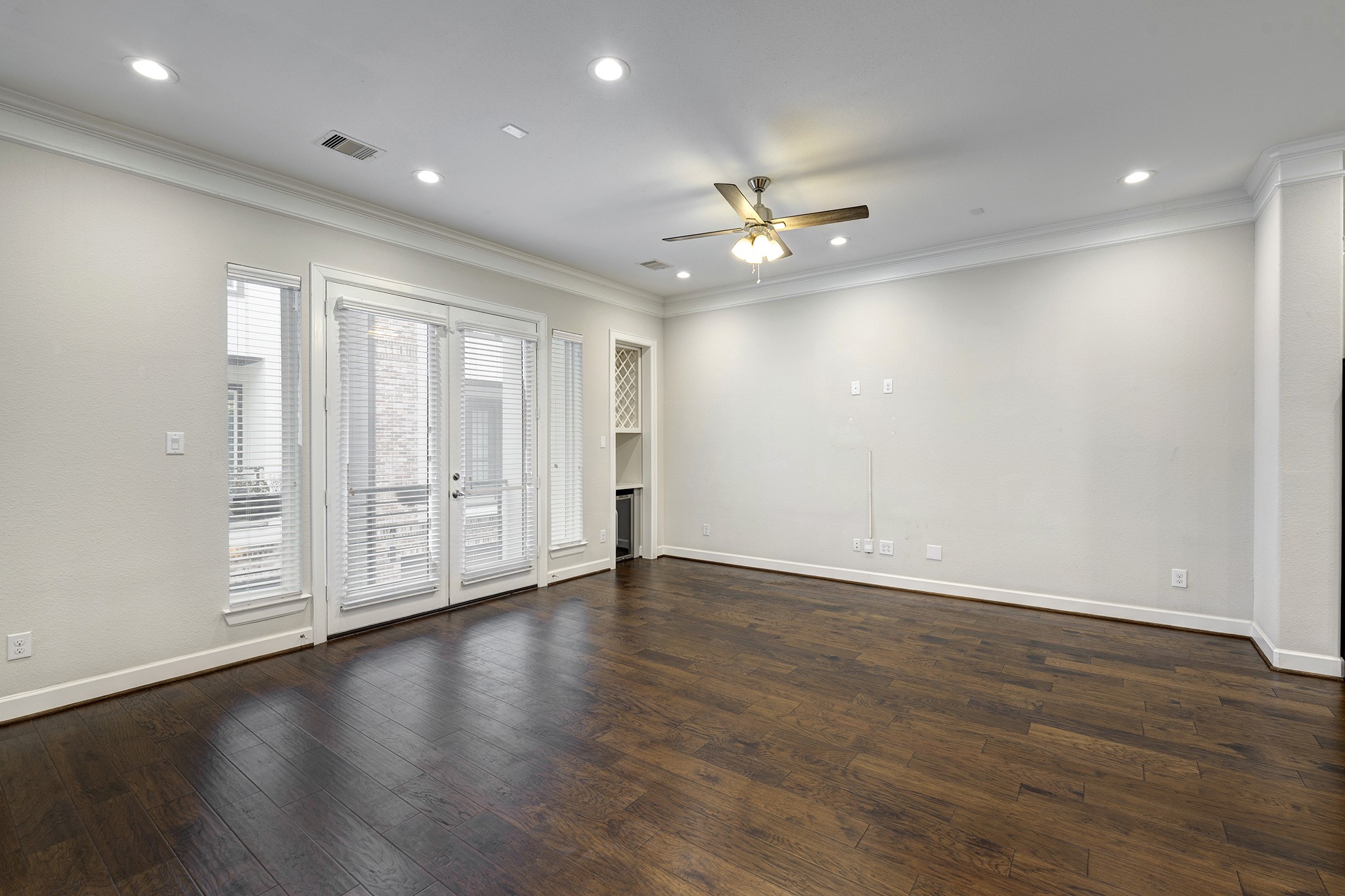 5932 Petty Street, Unit B Houston, TX 77007 - Photo 6 of 19