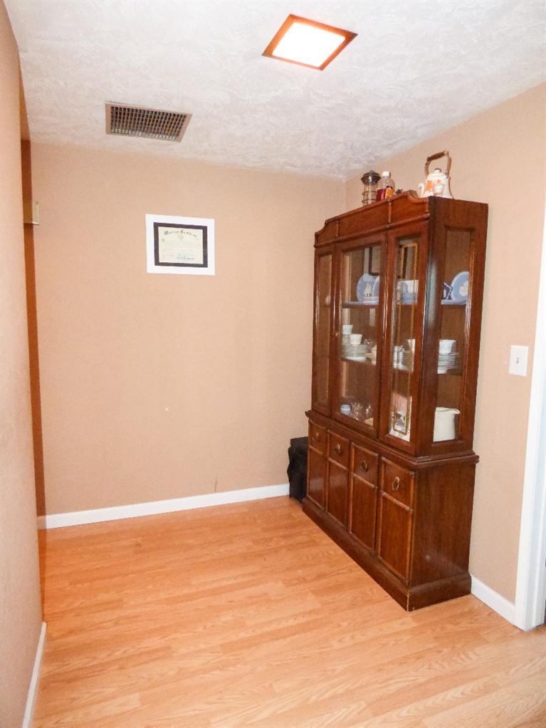 5375 Raymond Way Central Point, OR 97502 - Photo 13 of 25 Additional Photo