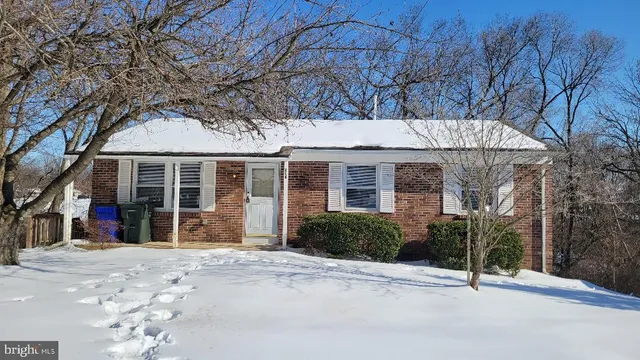 $1,600 | 216 Brookside Terrace, Hagerstown, MD 21742