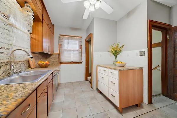 $275,000 | 12506 Elm Street, Blue Island, IL 60406