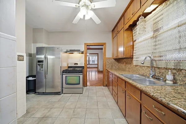 $275,000 | 12506 Elm Street, Blue Island, IL 60406