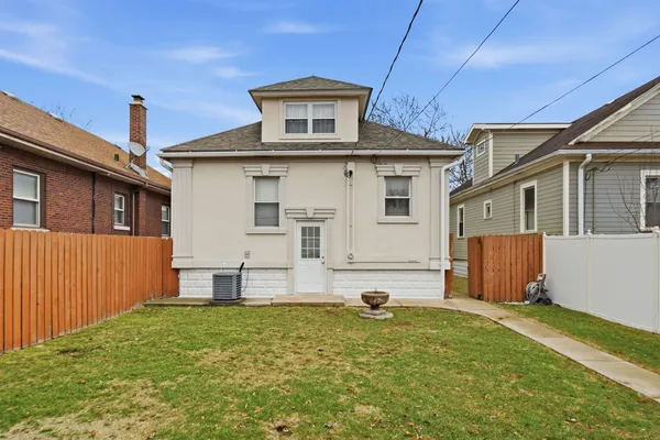$275,000 | 12506 Elm Street, Blue Island, IL 60406