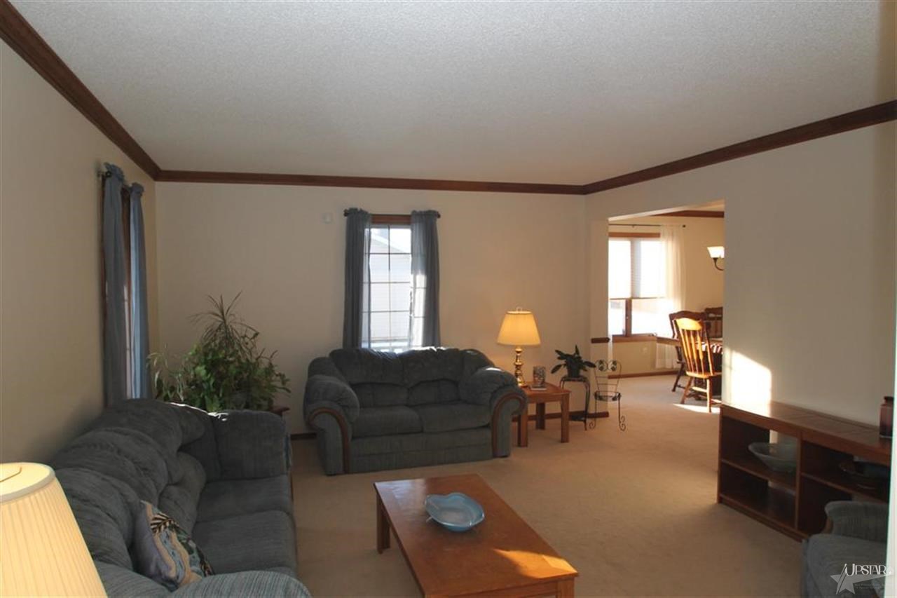 8621 Rail Fence Road Fort Wayne, IN 46835 - Photo 8 of 30