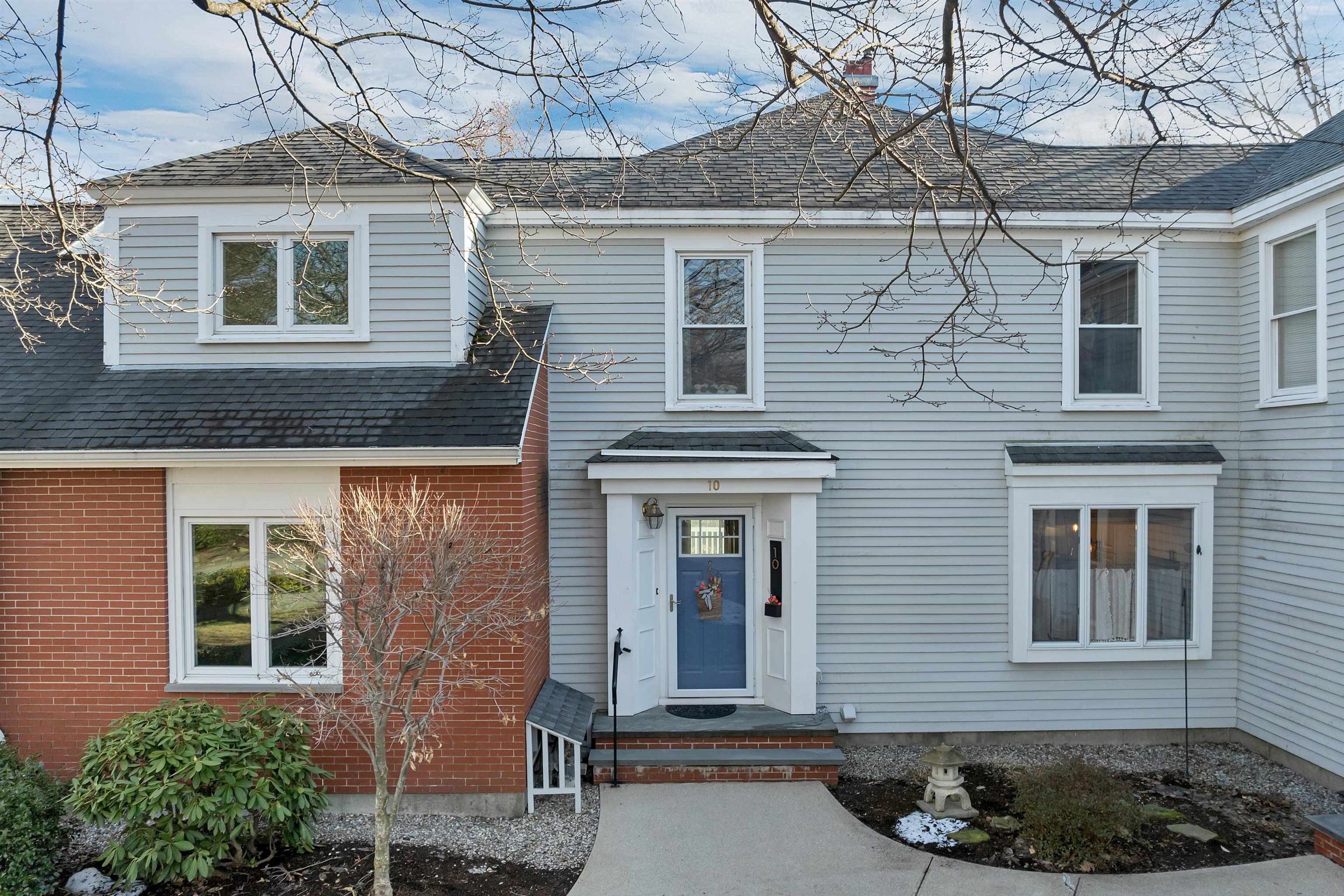 10 Mill Falls Road Pembroke, NH 03275 - Photo 1 of 60