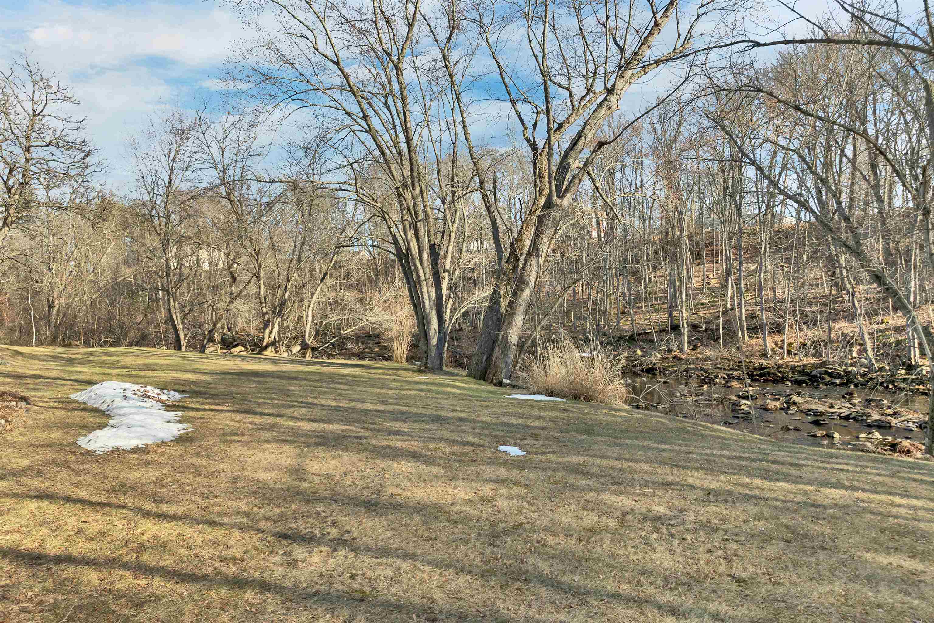 10 Mill Falls Road Pembroke, NH 03275 - Photo 12 of 60