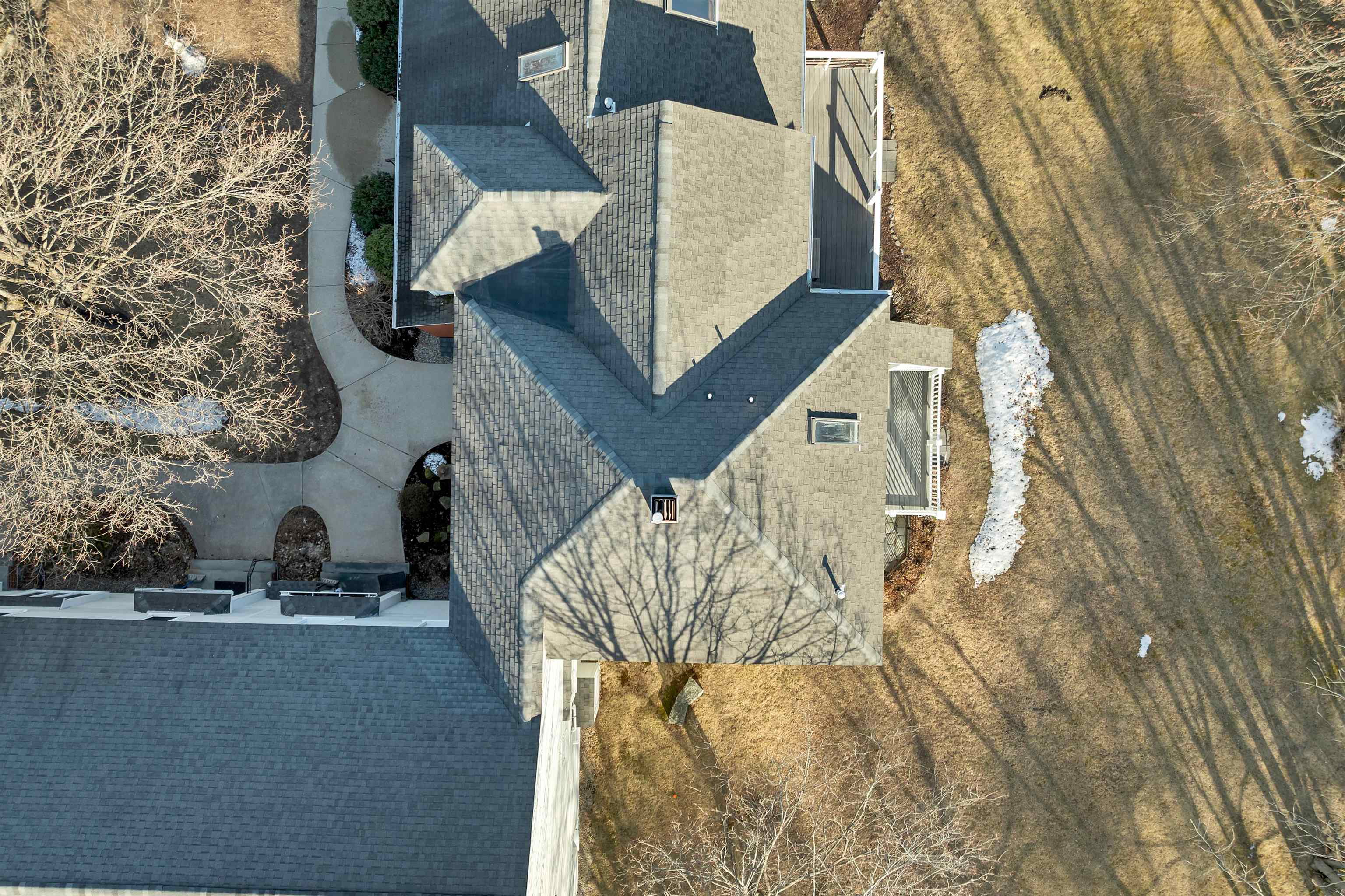 10 Mill Falls Road Pembroke, NH 03275 - Photo 16 of 60