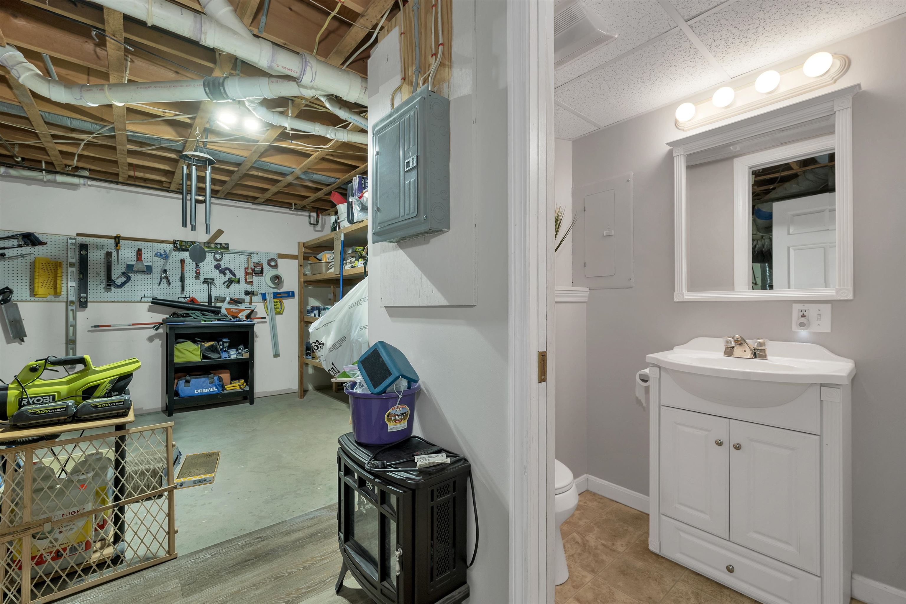 10 Mill Falls Road Pembroke, NH 03275 - Photo 58 of 60