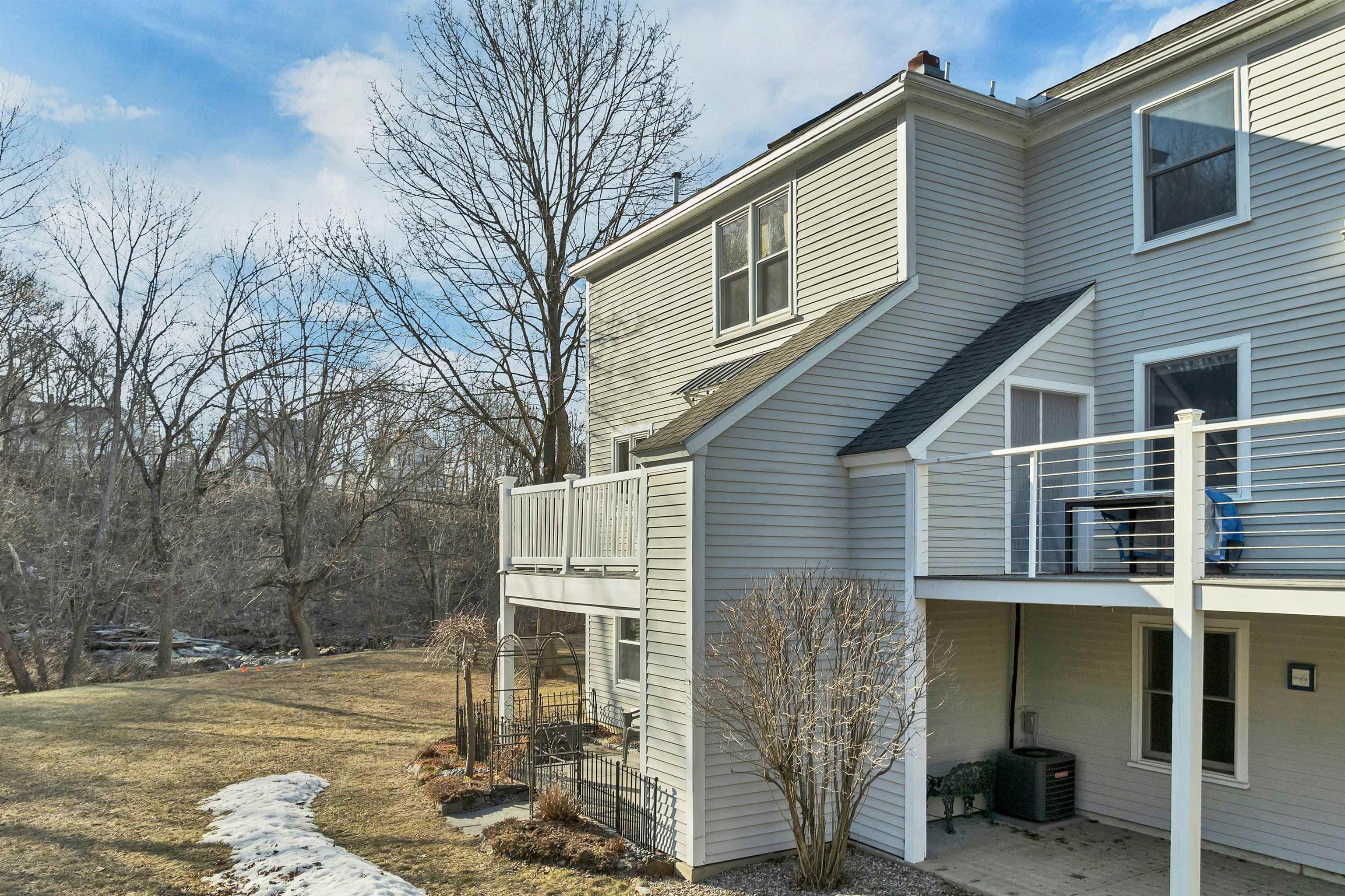 10 Mill Falls Road Pembroke, NH 03275 - Photo 8 of 60