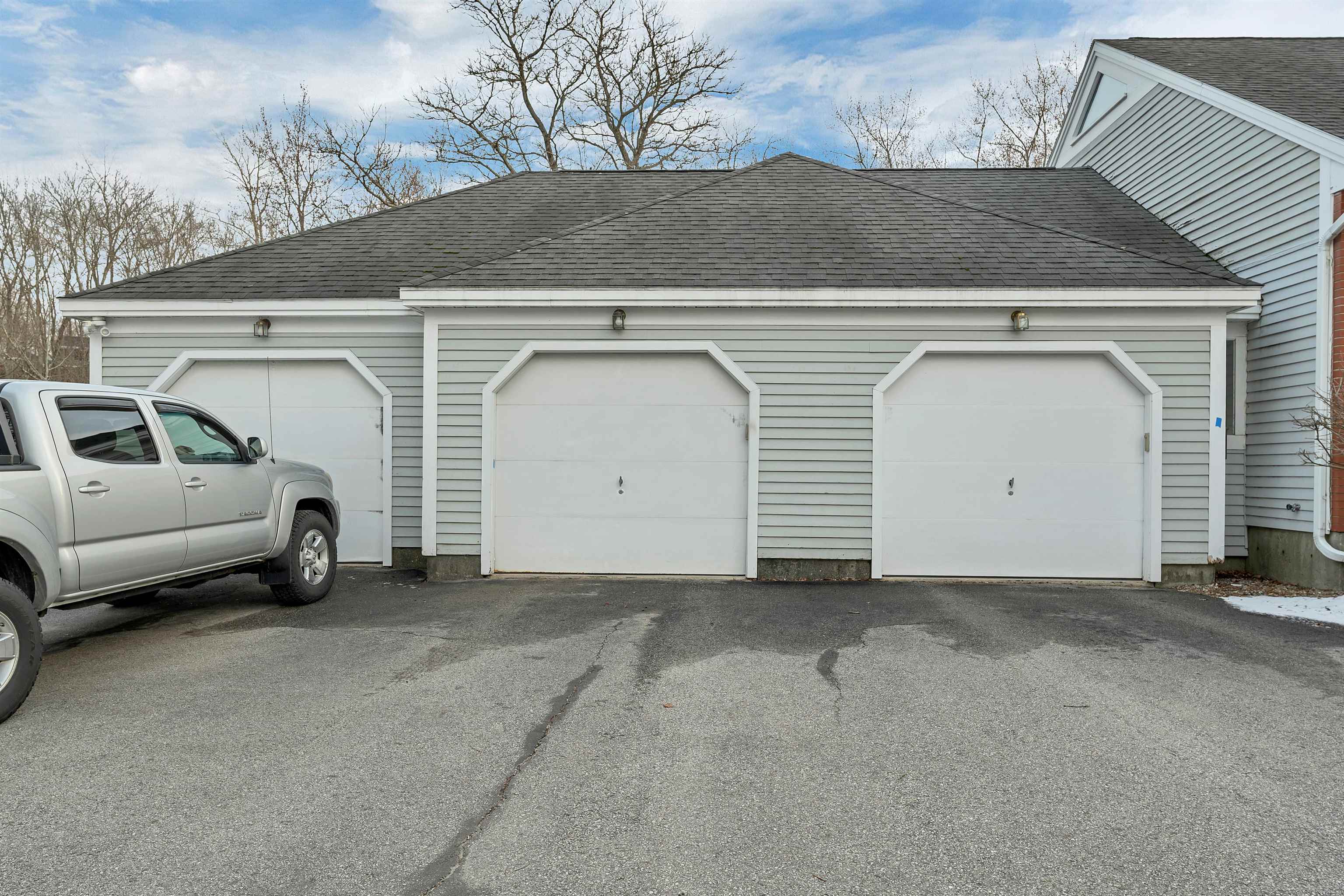 10 Mill Falls Road Pembroke, NH 03275 - Photo 9 of 60