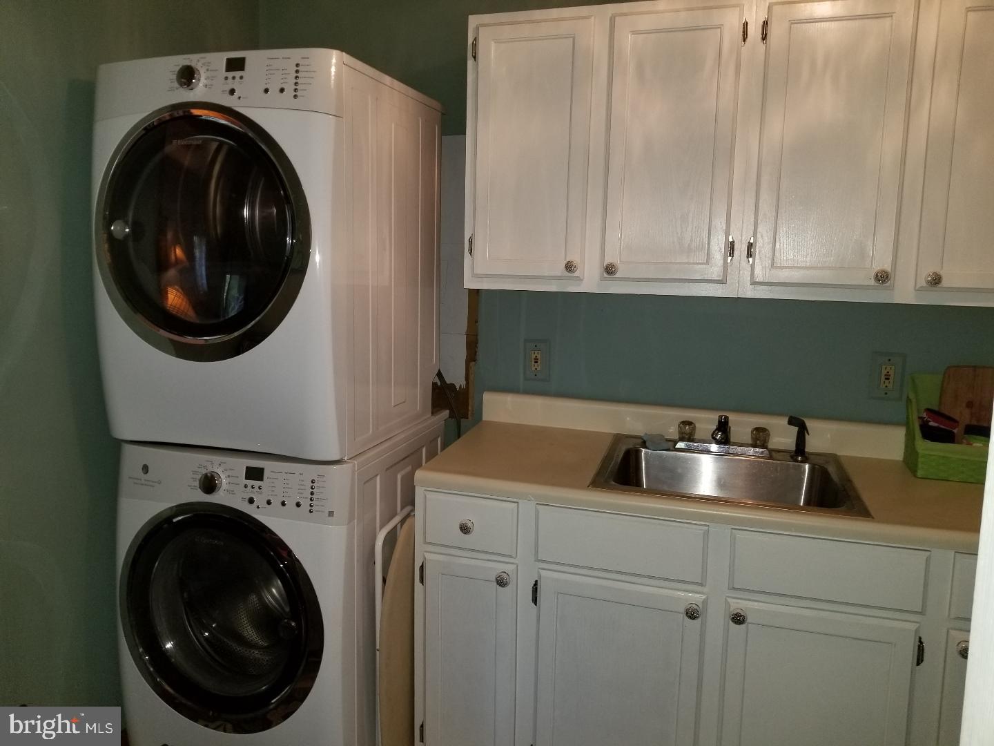 32 Federal City Road Ewing, NJ 08638 - Photo 16 of 29 In-Law Suite