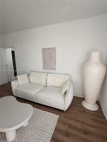 $2,350 | 1525 Euclid Avenue, Unit 12, Miami Beach, FL 33139