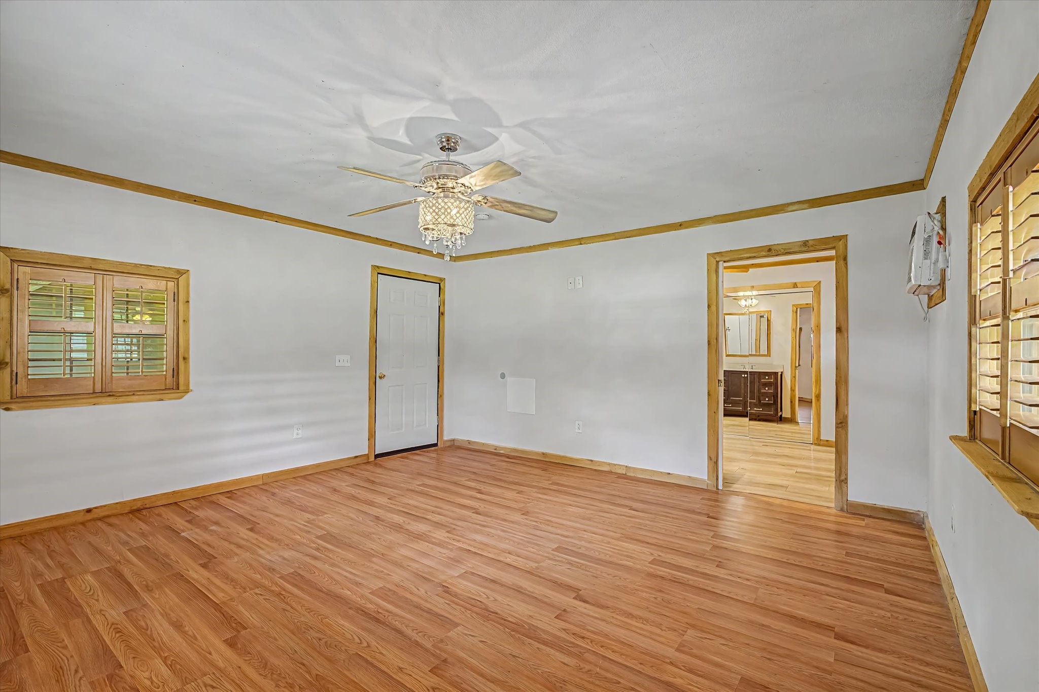 527 Number 9 Road Wallisville, TX 77597 - Photo 24 of 29 Bedroom 3