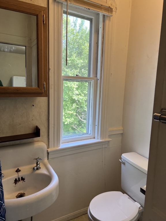 71 Ash Street, Unit 3 Gardner, MA 01440 - Photo 11 of 17 Gallery Image 11