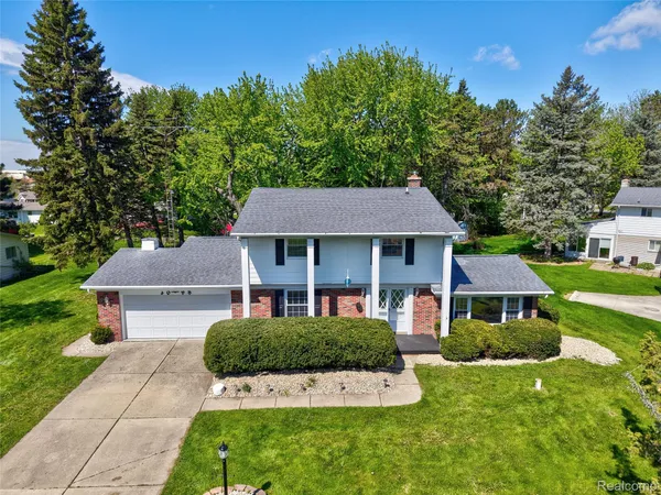 $255,000 | 3098 Wagon Trail, Flint, MI 48507
