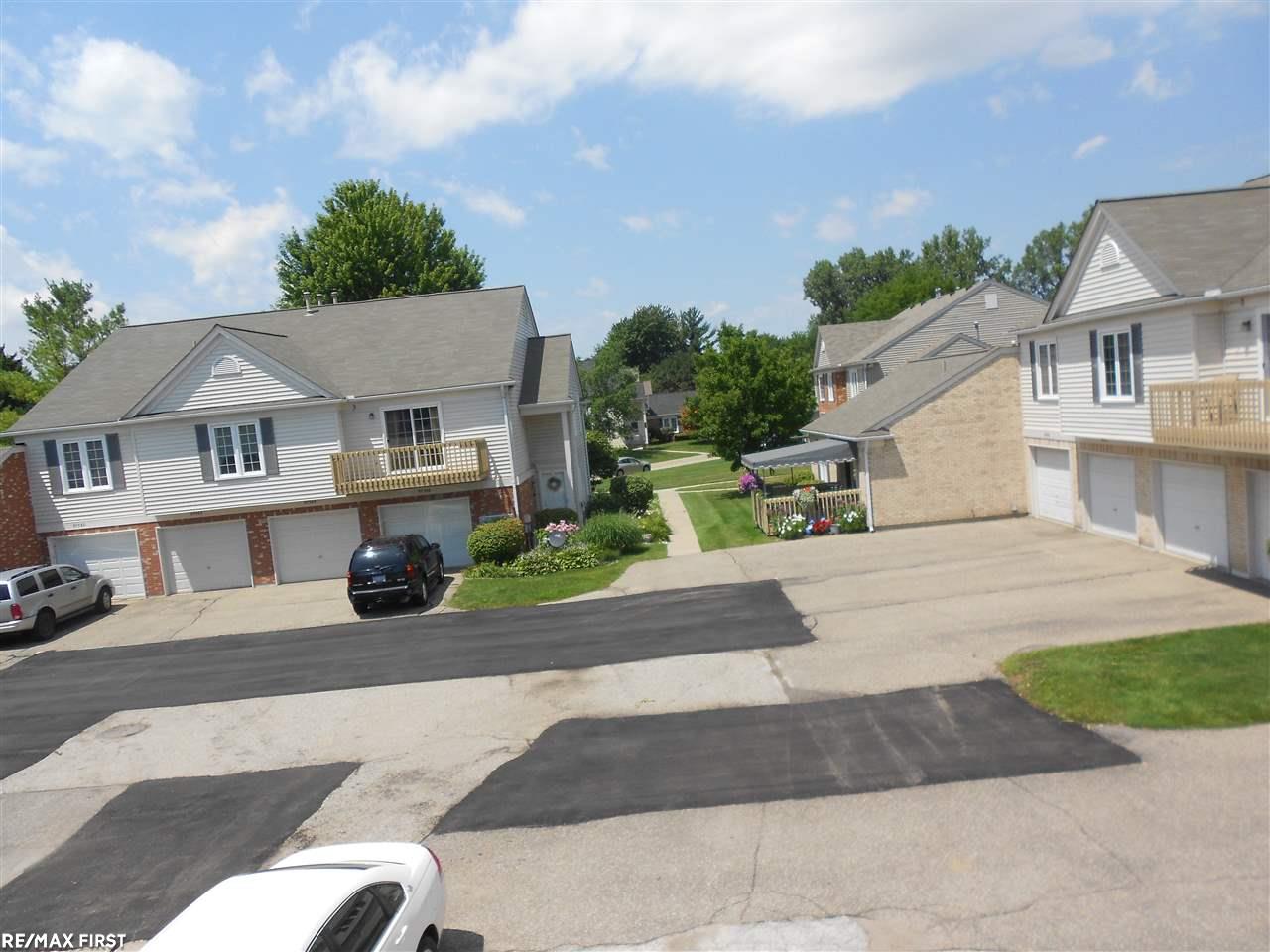 37386 Stonegate Circle Clinton Township, MI 48036 - Photo 3 of 17