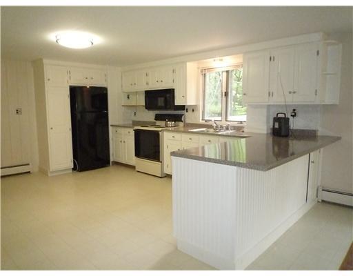 65 River Road Naples, ME 04055 - Photo 3 of 8 Kitchen.