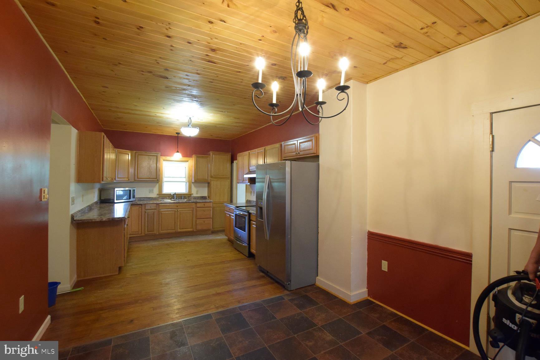 2335 Boteler Road Brownsville, MD 21715 - Photo 18 of 20 Kitchen & Dining Room