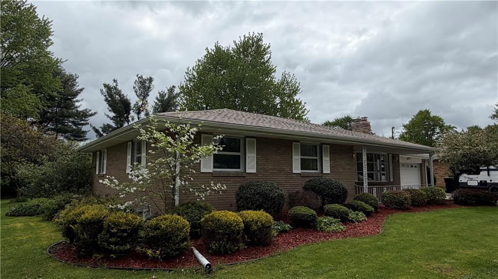 195 Donald Road Hermitage, PA 16148 - Photo 3 of 44
