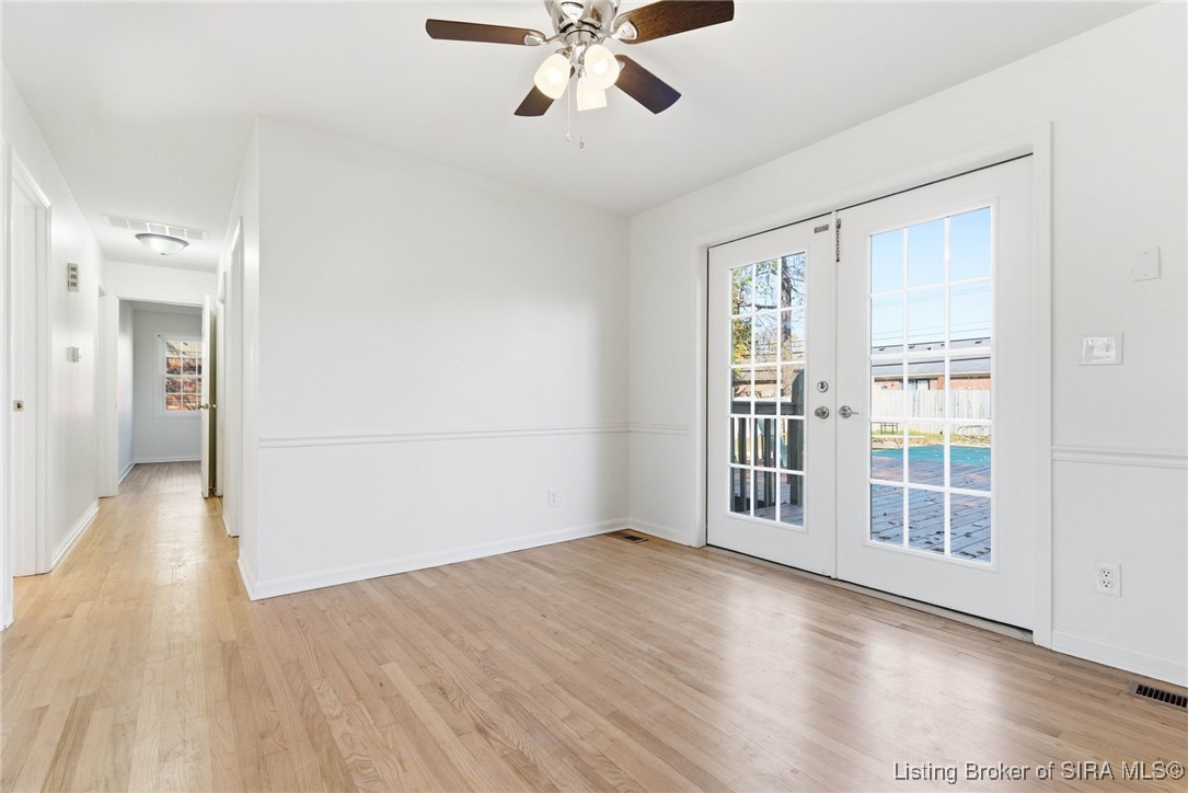 407 Hemlock Road Jeffersonville, IN 47130 - Photo 15 of 38