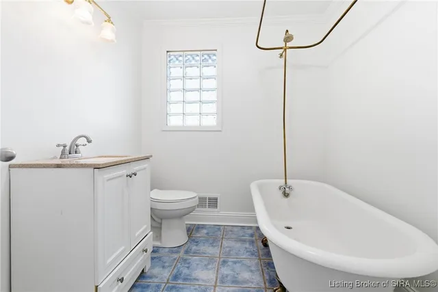 $294,900 | 407 Hemlock Road, Jeffersonville, IN 47130