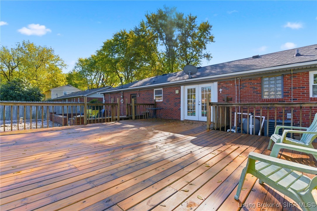 407 Hemlock Road Jeffersonville, IN 47130 - Photo 26 of 38