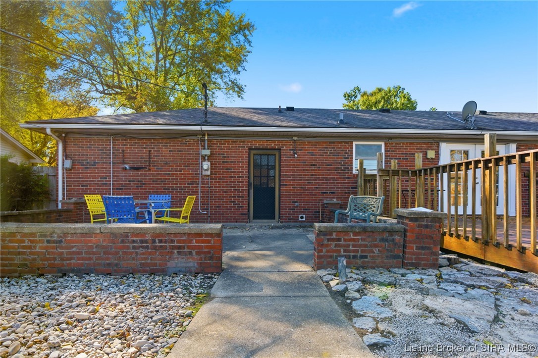 407 Hemlock Road Jeffersonville, IN 47130 - Photo 28 of 38