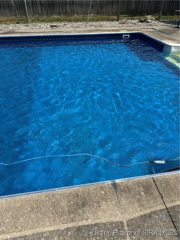 407 Hemlock Road Jeffersonville, IN 47130 - Photo 32 of 38