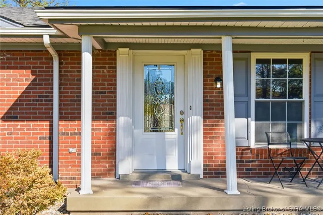 $294,900 | 407 Hemlock Road, Jeffersonville, IN 47130