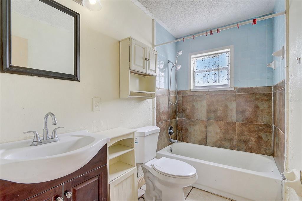 4645 Conley Street Orlando, FL 32811 - Photo 14 of 27