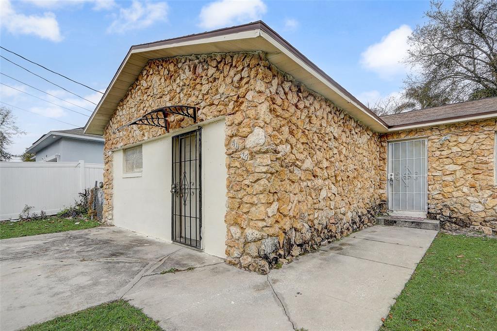 4645 Conley Street Orlando, FL 32811 - Photo 3 of 27