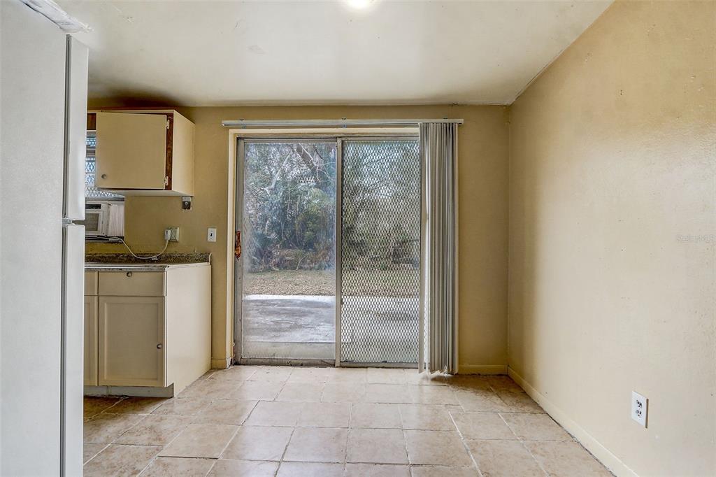 4645 Conley Street Orlando, FL 32811 - Photo 6 of 27