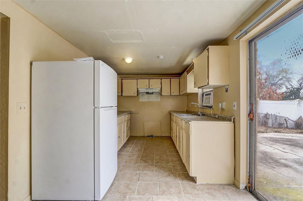 4645 Conley Street Orlando, FL 32811 - Photo 9 of 27