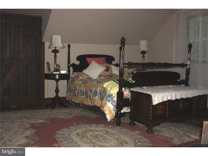 39 Wambold Road Green Lane, PA 18054 - Photo 12 of 22