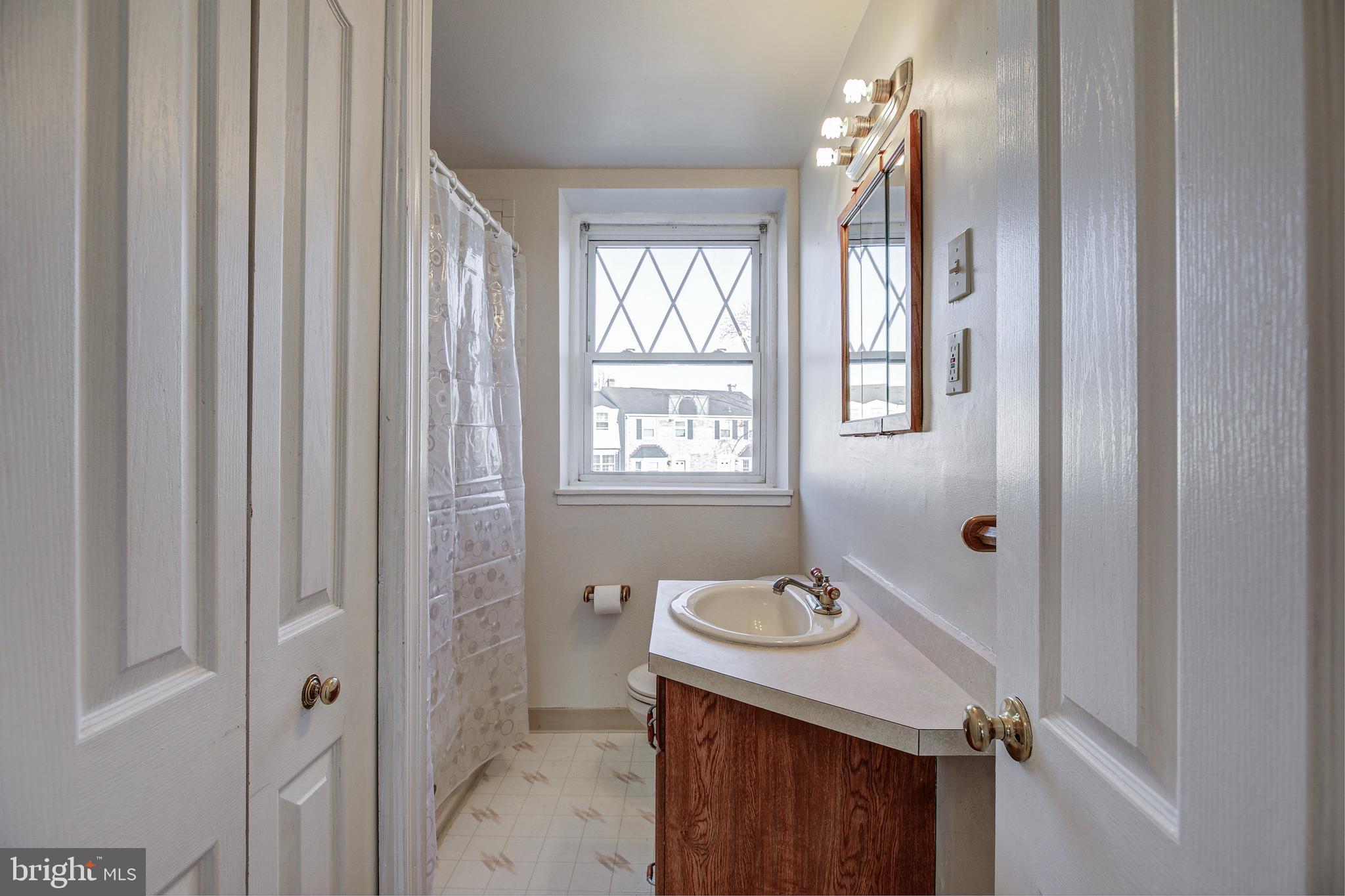 5268 Darien Road Baltimore, MD 21206 - Photo 18 of 36 Gallery Image 18