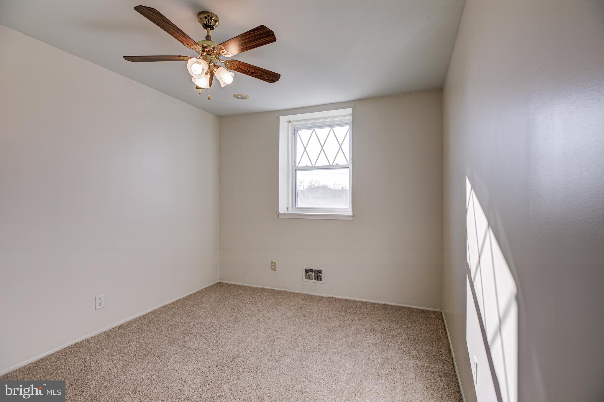 5268 Darien Road Baltimore, MD 21206 - Photo 21 of 36 Gallery Image 21