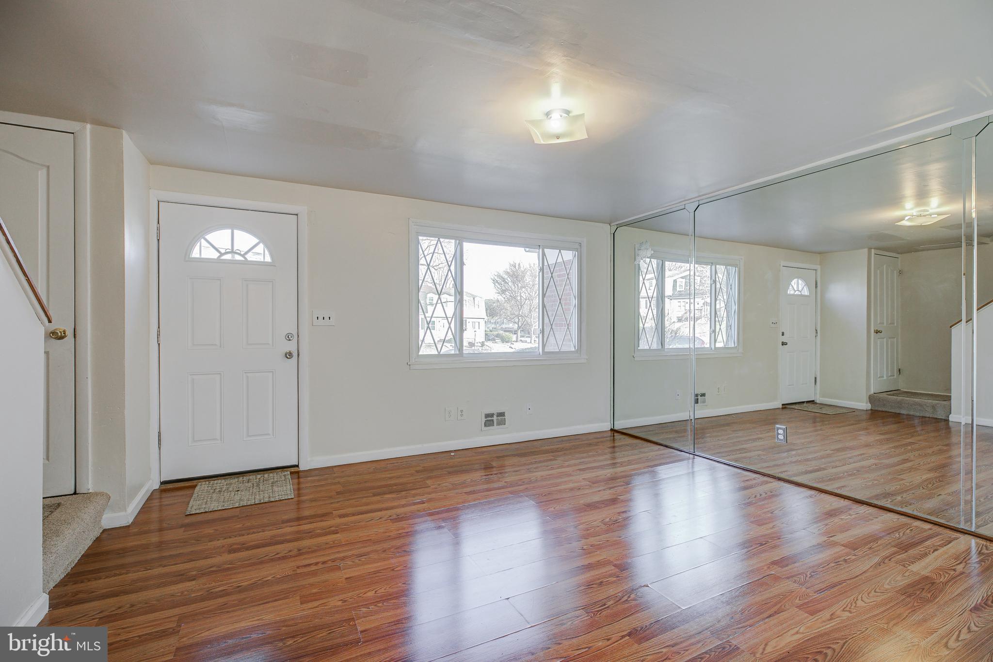 5268 Darien Road Baltimore, MD 21206 - Photo 4 of 36 Gallery Image 4